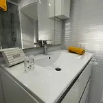 Ada 아파트