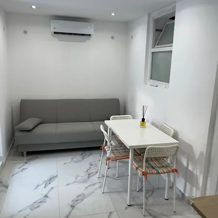 Ada Apartament *